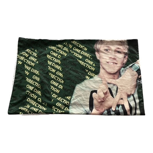 Vintage One Direction Niall Horan Pillowcase – 29" x 19" – Teen Pop Star Bedding – 2010s Boy Band Memorabilia