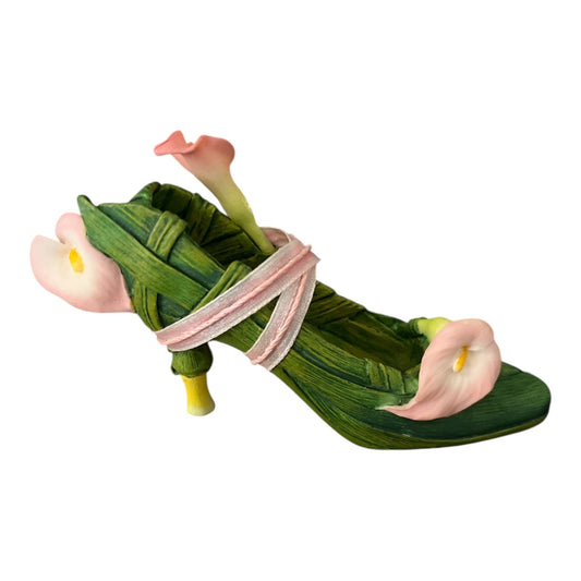 Just the Right Shoe by Raine – "Shoes on Sale" Calla Lily Figurine – 1999 with Original Box