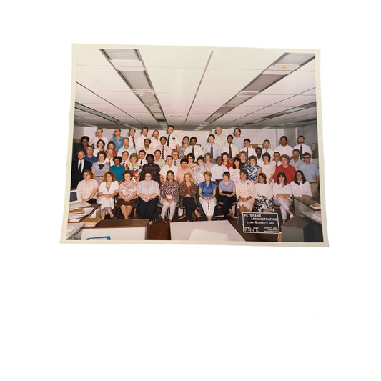 Vintage 1989 Veterans Administration Loan Guaranty Division St Petersburg Florida Employee Group Photo 8x10