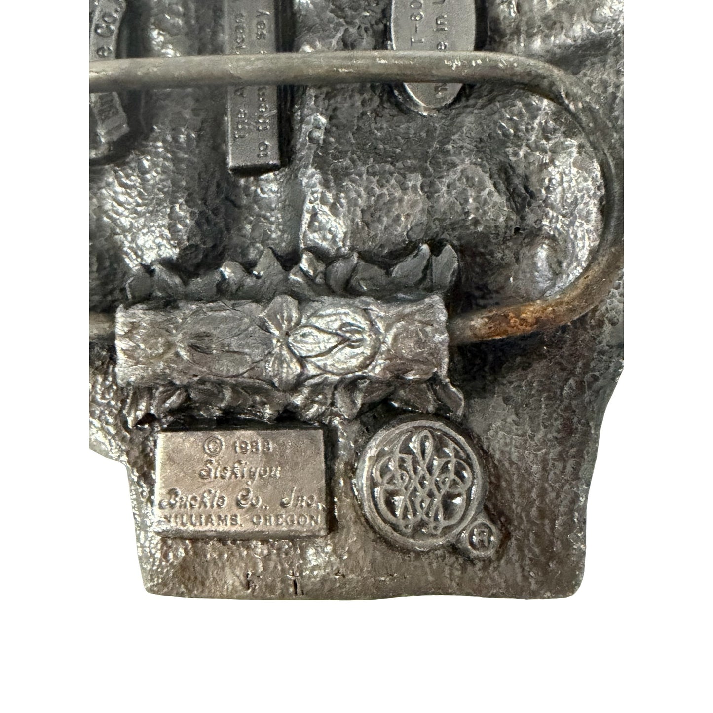 Vintage 1988 Siskiyou American Veteran Belt Buckle Patriotic Military Design T-80