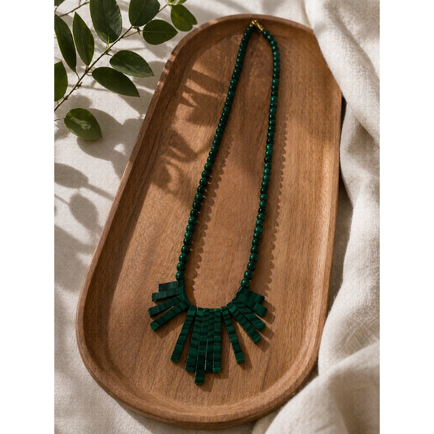 Vintage Green Malachite Style Necklace Fan Fringe Statement Beaded 14 Inch Collar