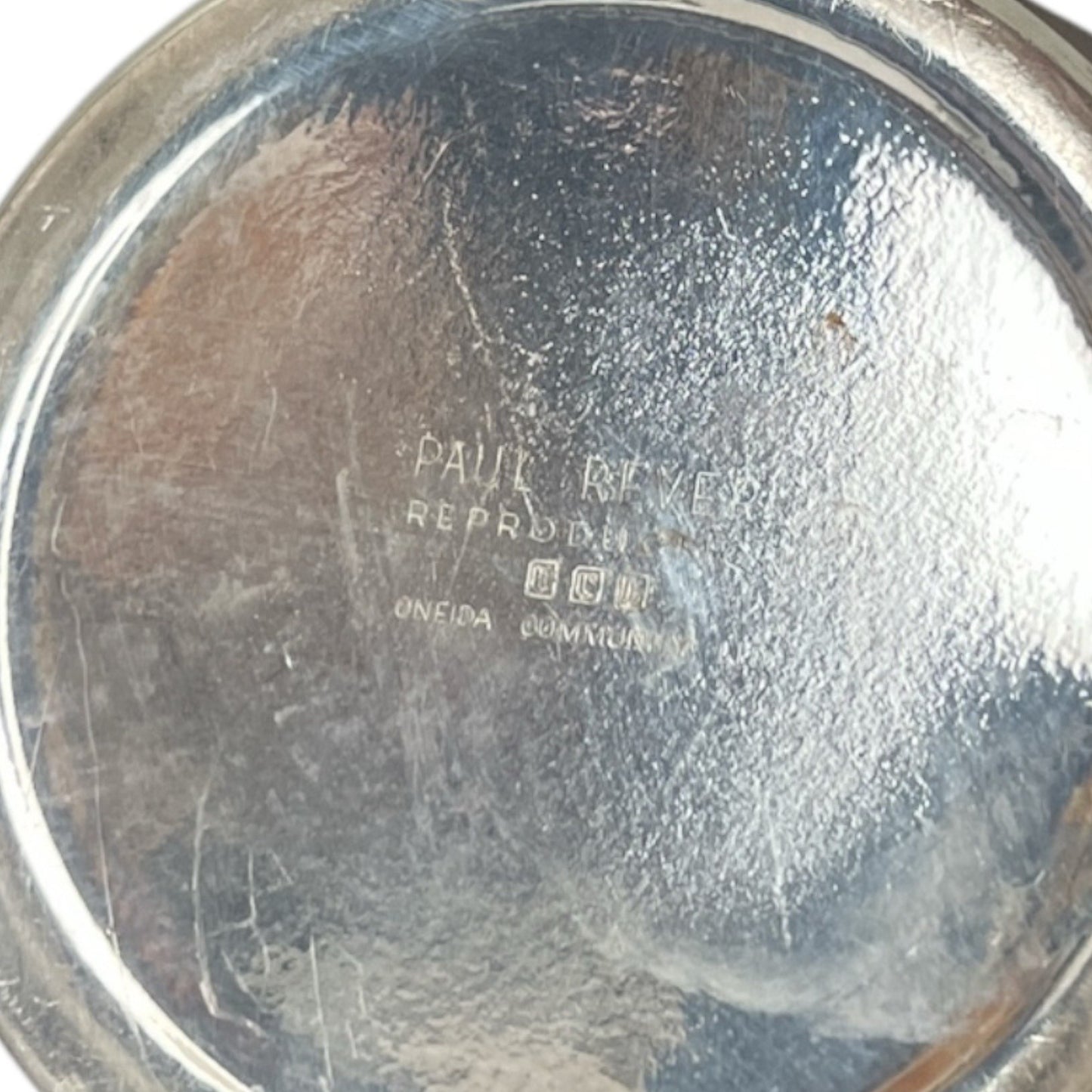 Vintage Oneida Community Paul Revere Reproduction Silverplate Coffee Pot – Pineapple Finial – Damaged