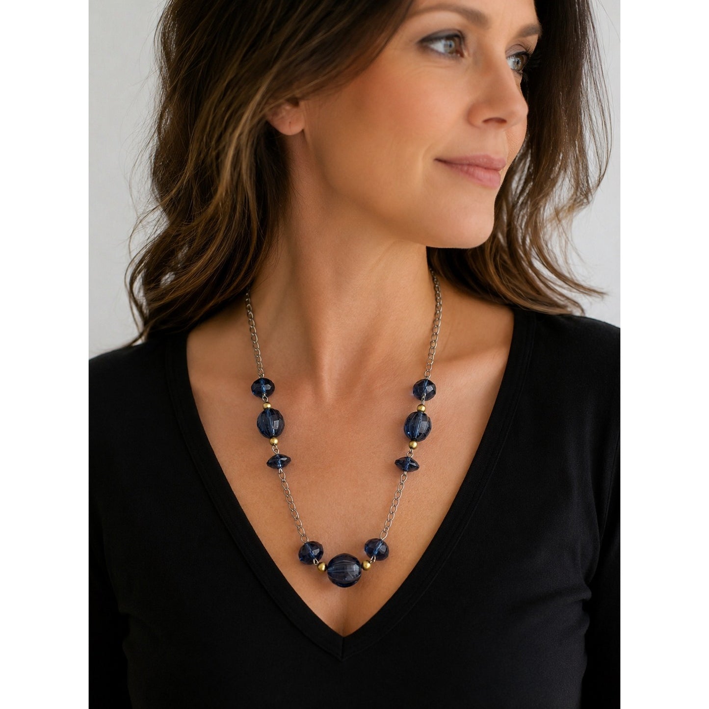 Vintage Blue Faceted Bead Necklace 20 Inch Silver Tone Chain Statement Necklace