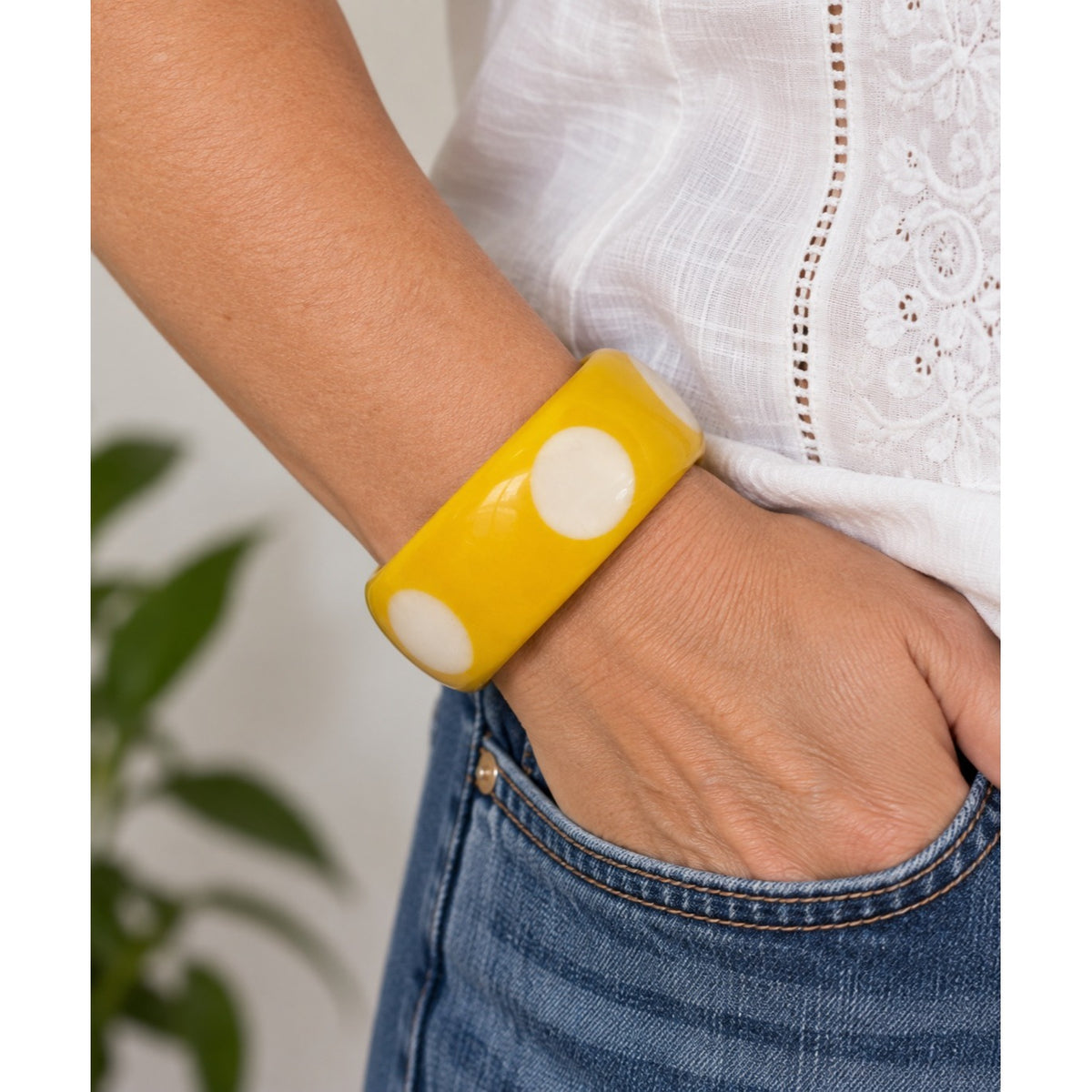 Vintage Style Yellow White Polka Dot Chunky Bangle Bracelet 3 Inch