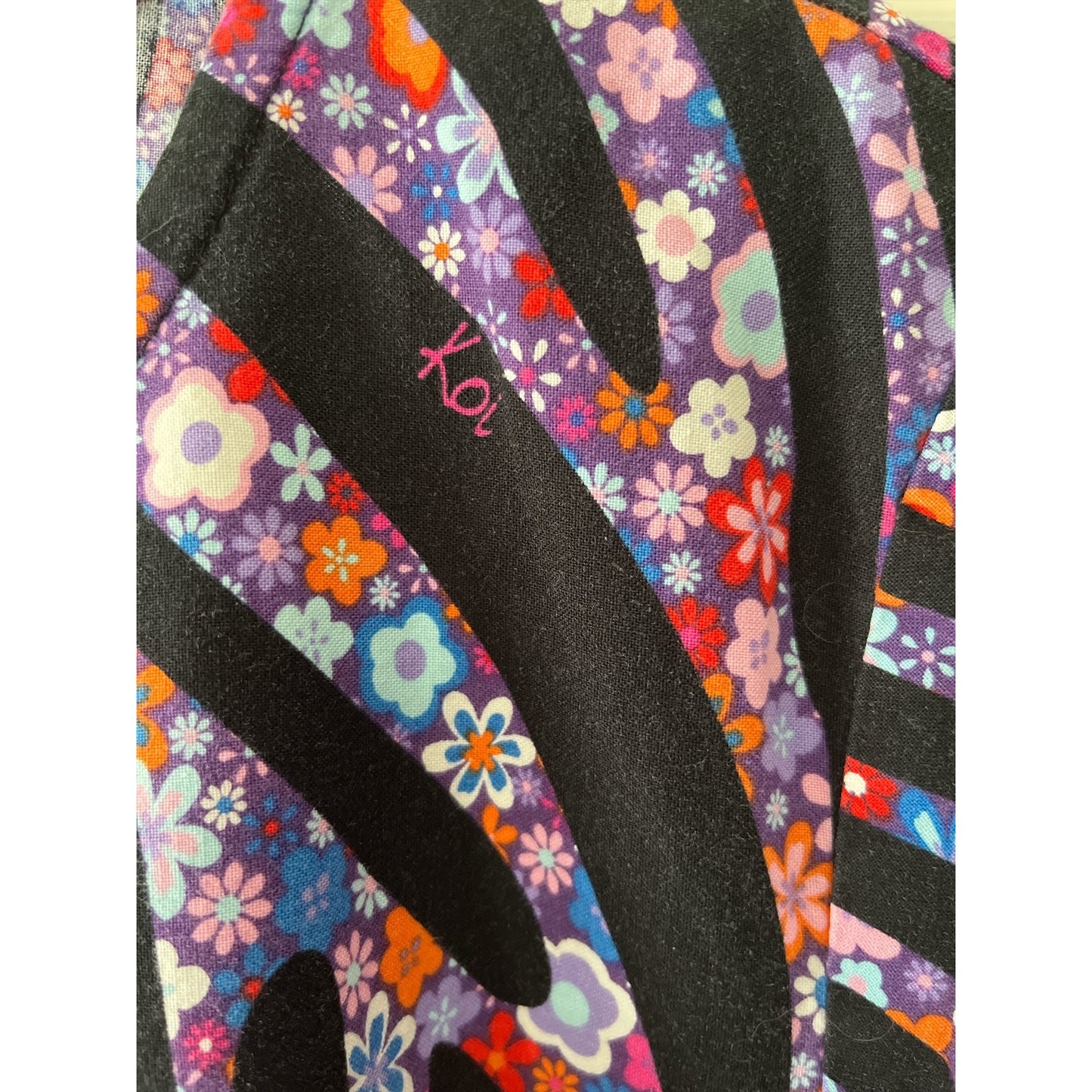 Set of 2 XL Koi Women’s Scrub Tops Floral & Abstract Prints 100% Cotton