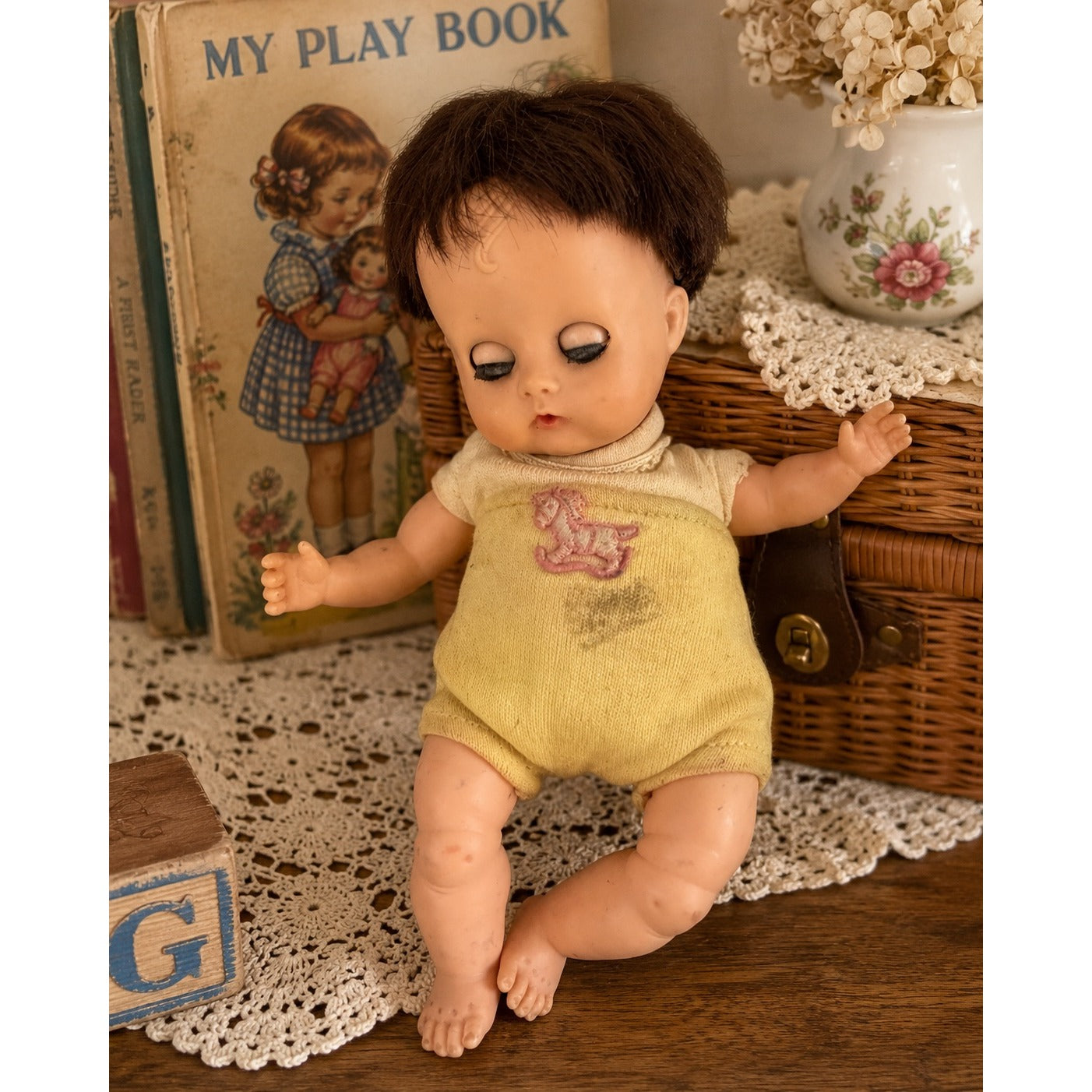 Vintage Vogue Doll Inc. Ginny Baby Doll 9” Sleep Eyes Brown Hair Yellow Romper