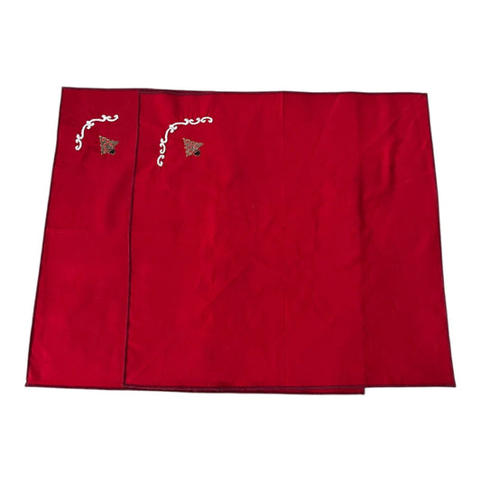 Vintage Red Embroidered Christmas Placemats – Set of 2 – 18"
