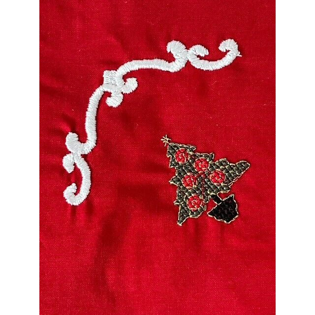 Vintage Red Embroidered Christmas Placemats – Set of 2 – 18"