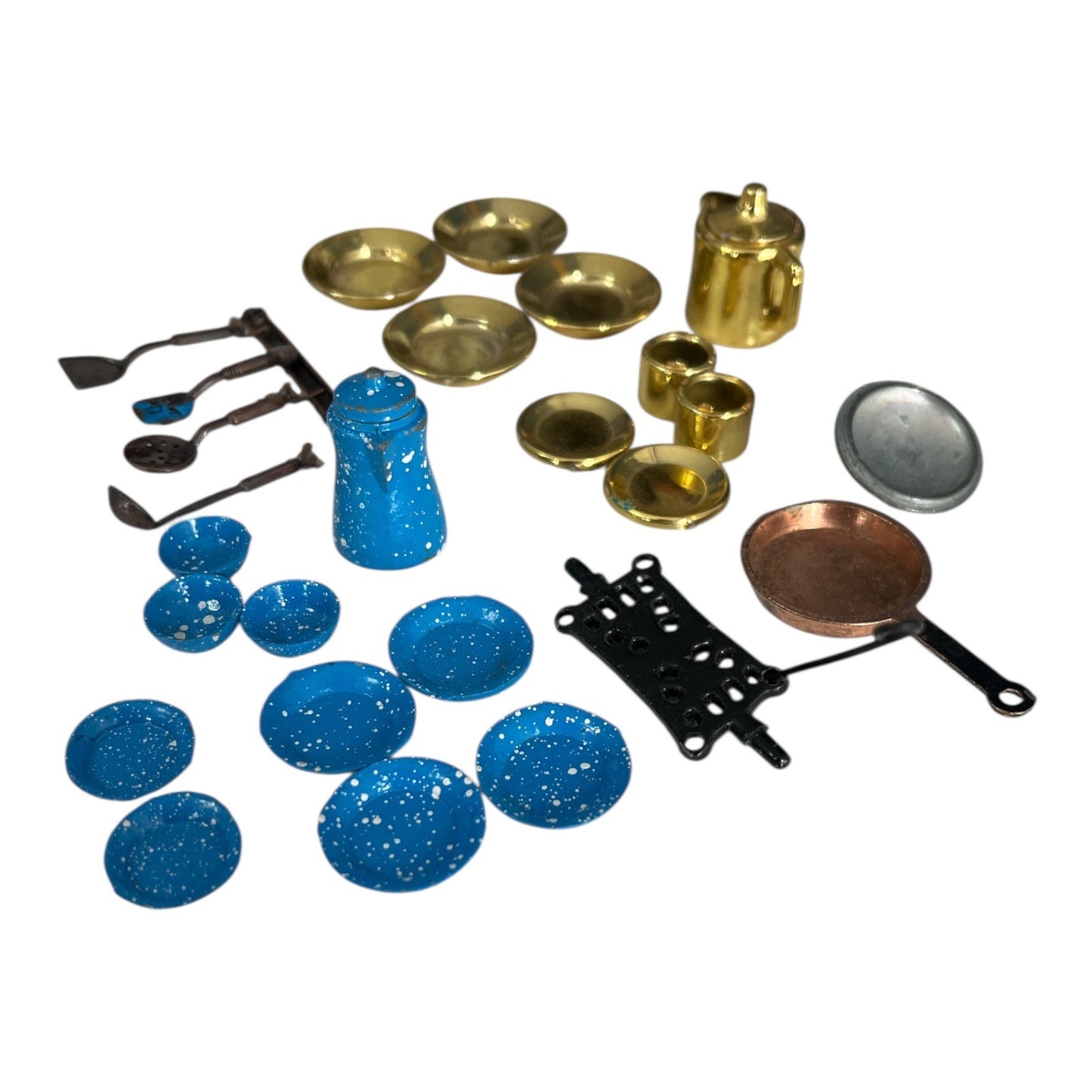 Vintage Dollhouse Miniature Kitchen Lot Metal Enamelware Cookware