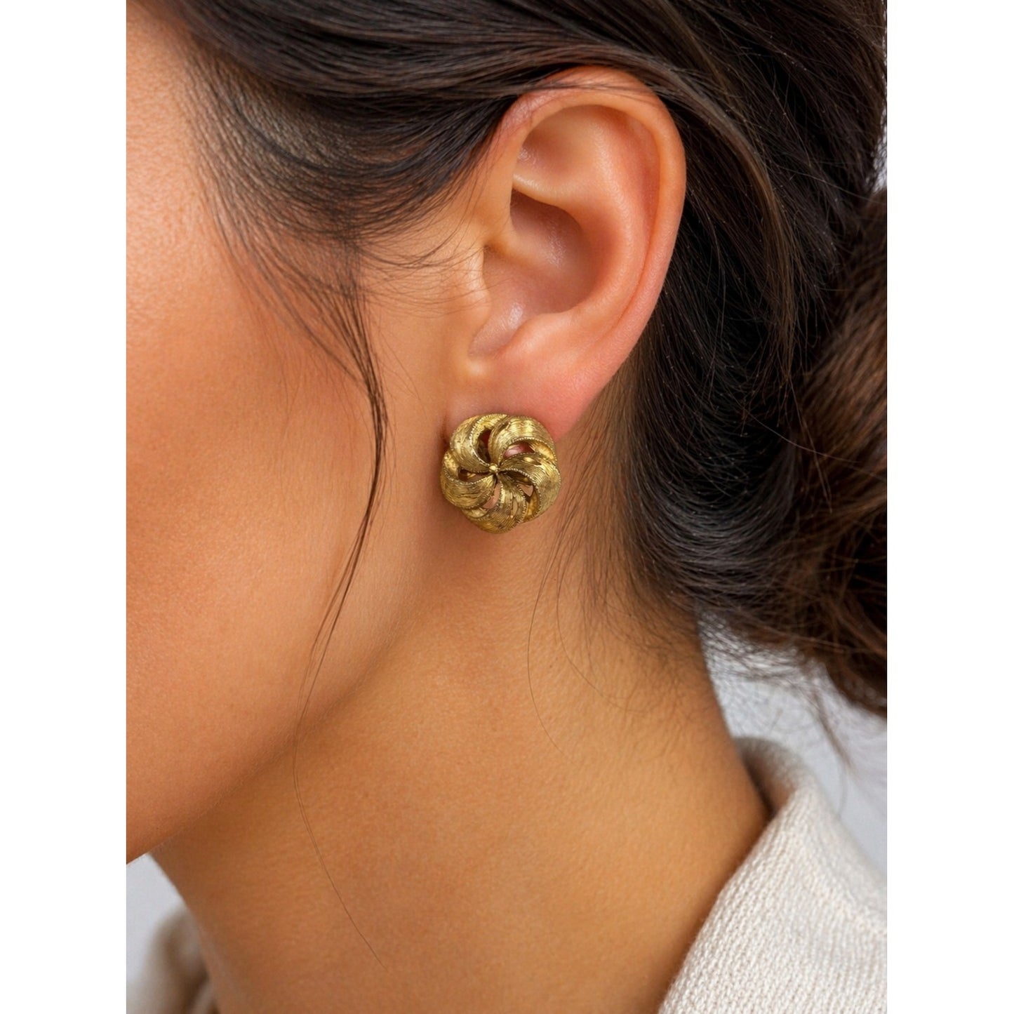 Vintage Gold Tone Swirl Knot Clip On Earrings Textured Rope Design