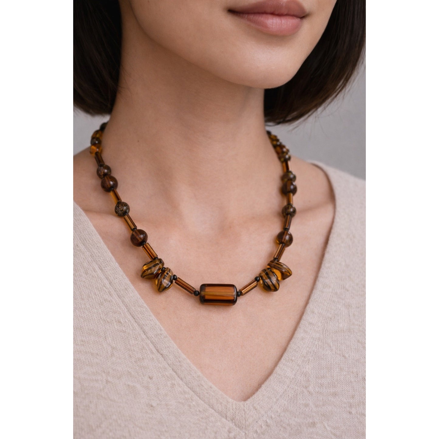 Vintage Amber Glass Beaded Necklace Brown Gold Tone 18 Inch Earth Tone Retro