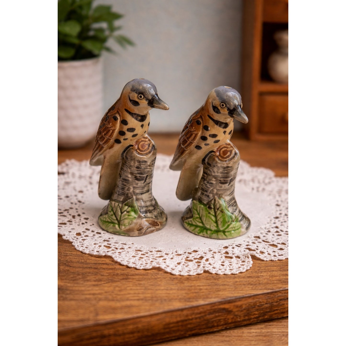 Vintage Flicker Bird Salt Pepper Shakers Japan Ceramic Woodpecker Tree Stump Pair