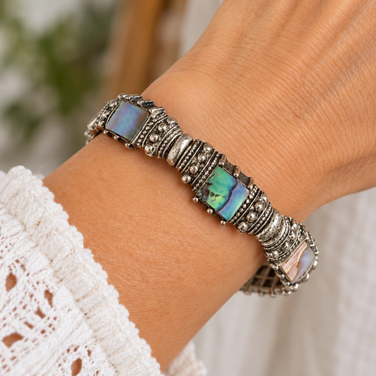 Vintage Abalone Shell Stretch Bracelet Silver Tone Rhinestone Panel Statement Jewelry