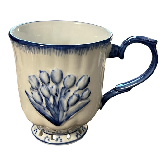 Vintage Royal Twickel Delftware Mug – Hand-Painted Blue Tulip Design – 3.75" x 3.25"