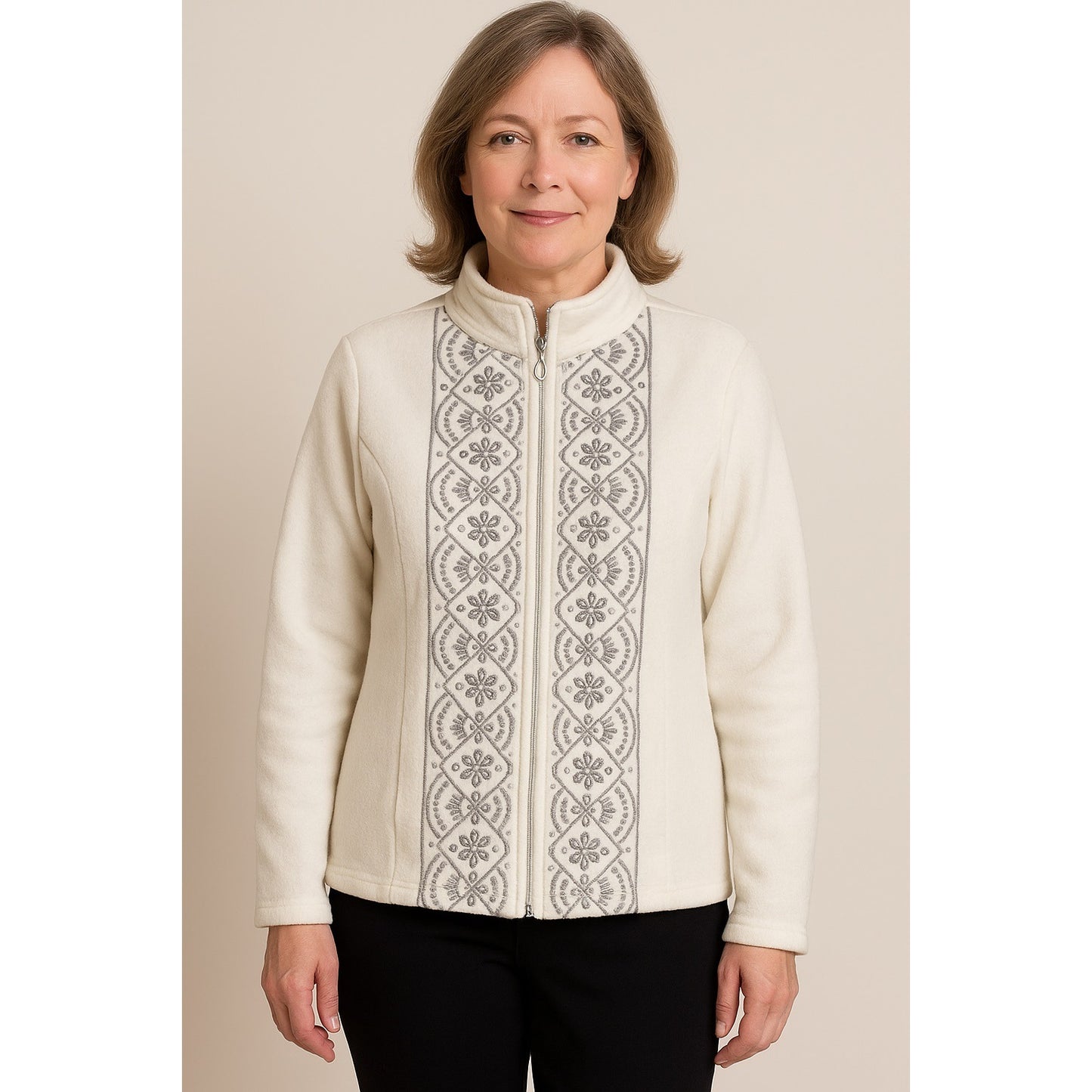 Alfred Dunner Women’s Medium Petite White Fleece Jacket Embroidered Zip Front