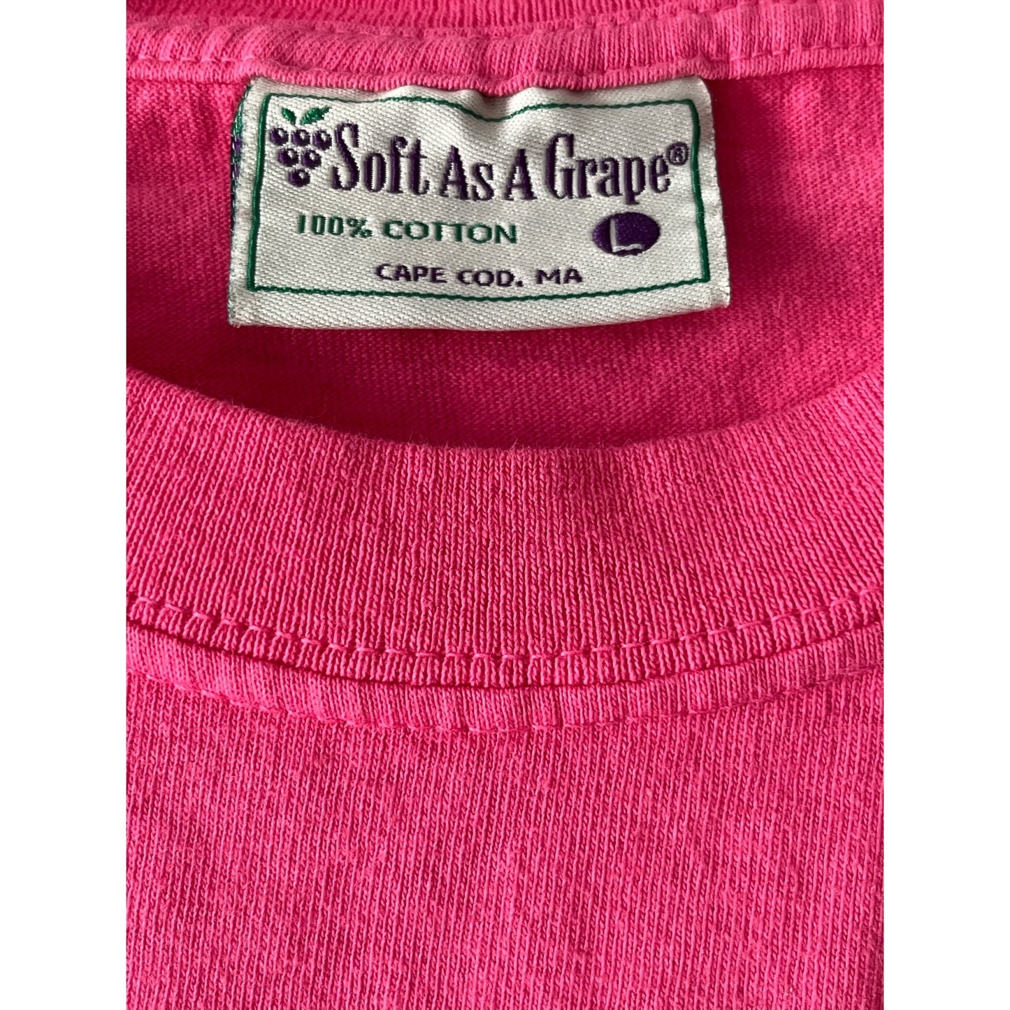 VTG Soft As A Grape Cape Cod Women’s Pink T-Shirt – Clothesline Graphic – Size L – 100% Cotton