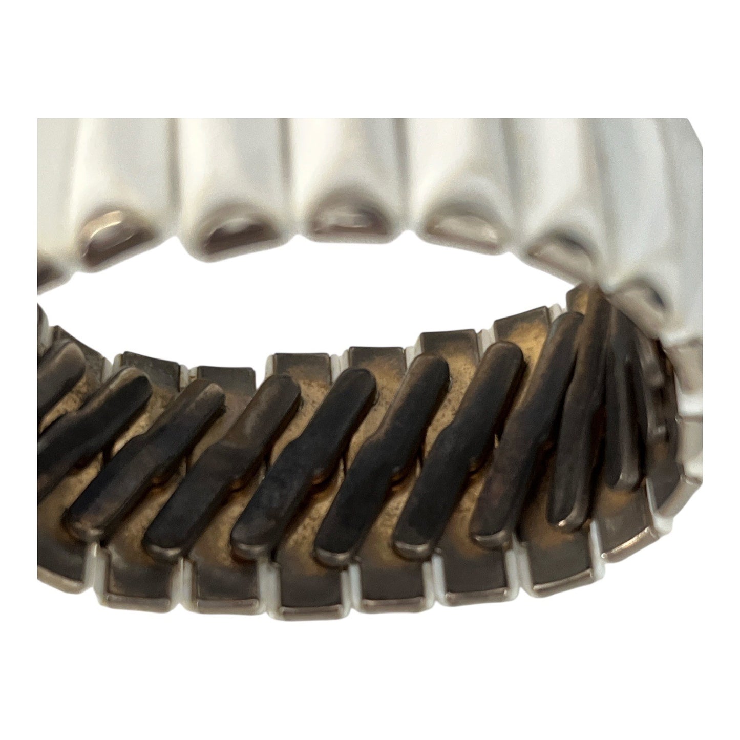 Vintage White Enamel Stretch Bracelet Silver Tone Link Design