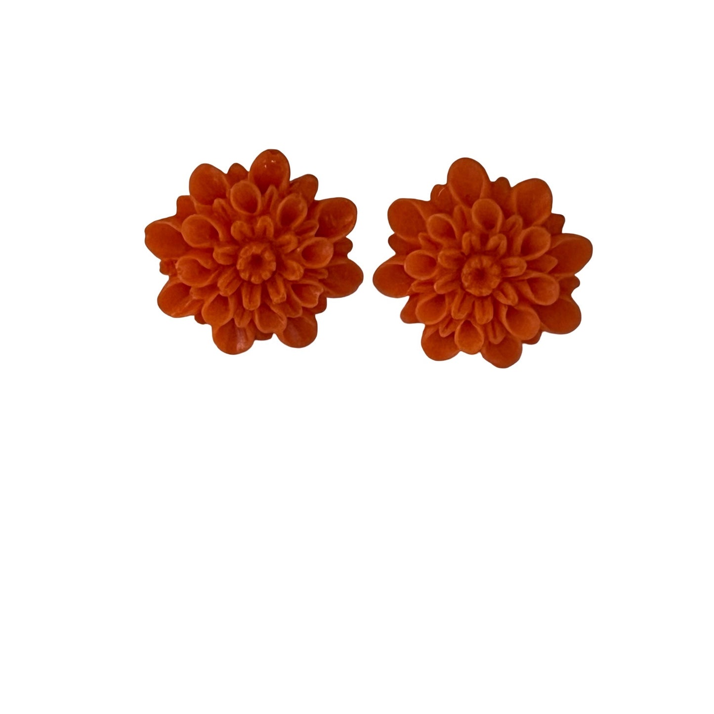 Vintage Orange Floral Stud Earrings Carved Resin Chrysanthemum Retro .75"