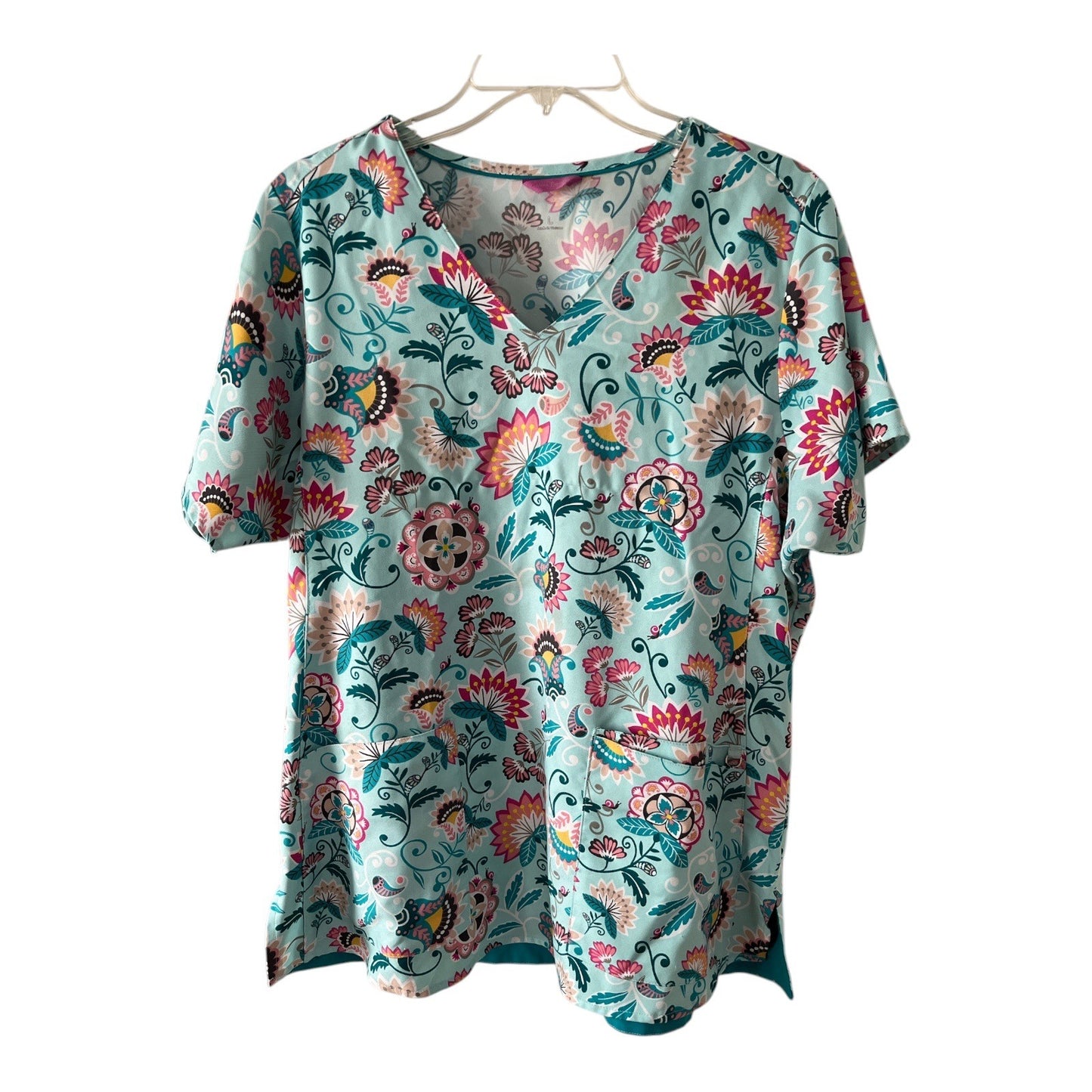 Vera Bradley Women’s Size L Scrub Top V6117 Floral Medallion Pattern