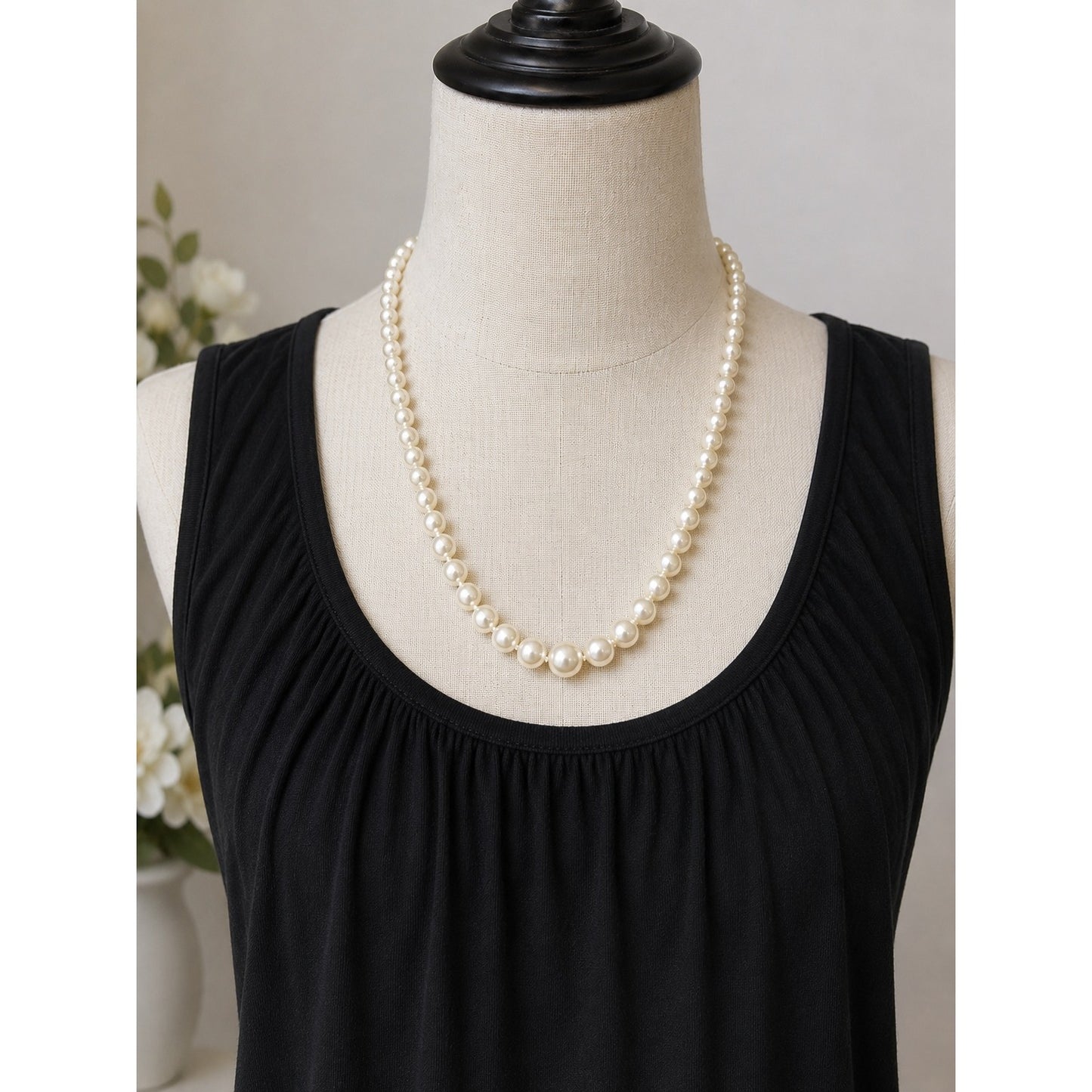 Vintage WLIND 14KGE Faux Pearl Necklace 28 Inch Graduated Cream Pearls