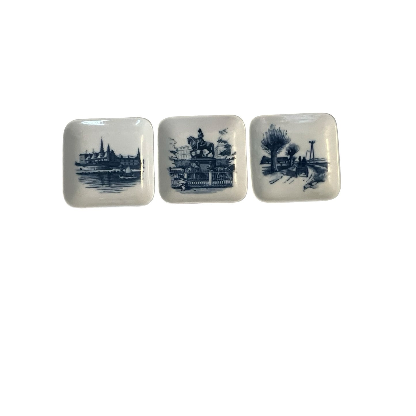 Royal Copenhagen Mini Plates Set of 3 Denmark Blue Porcelain Wall Plaques 2985 1985