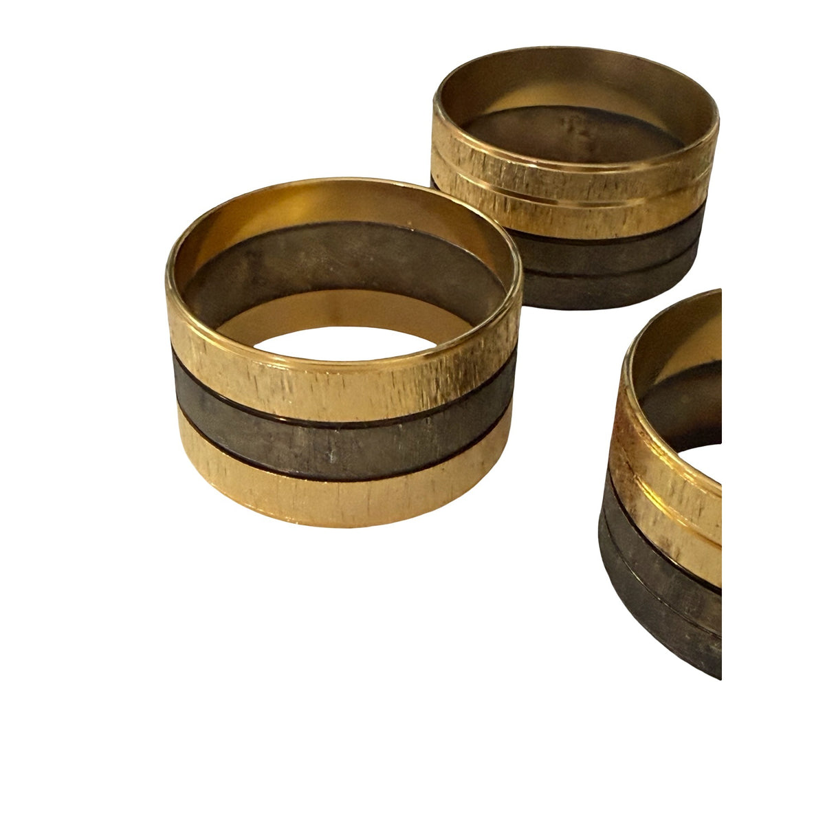 Vintage Set of 4 Two Tone Brass Tone Metal Napkin Rings Textured Striped Design