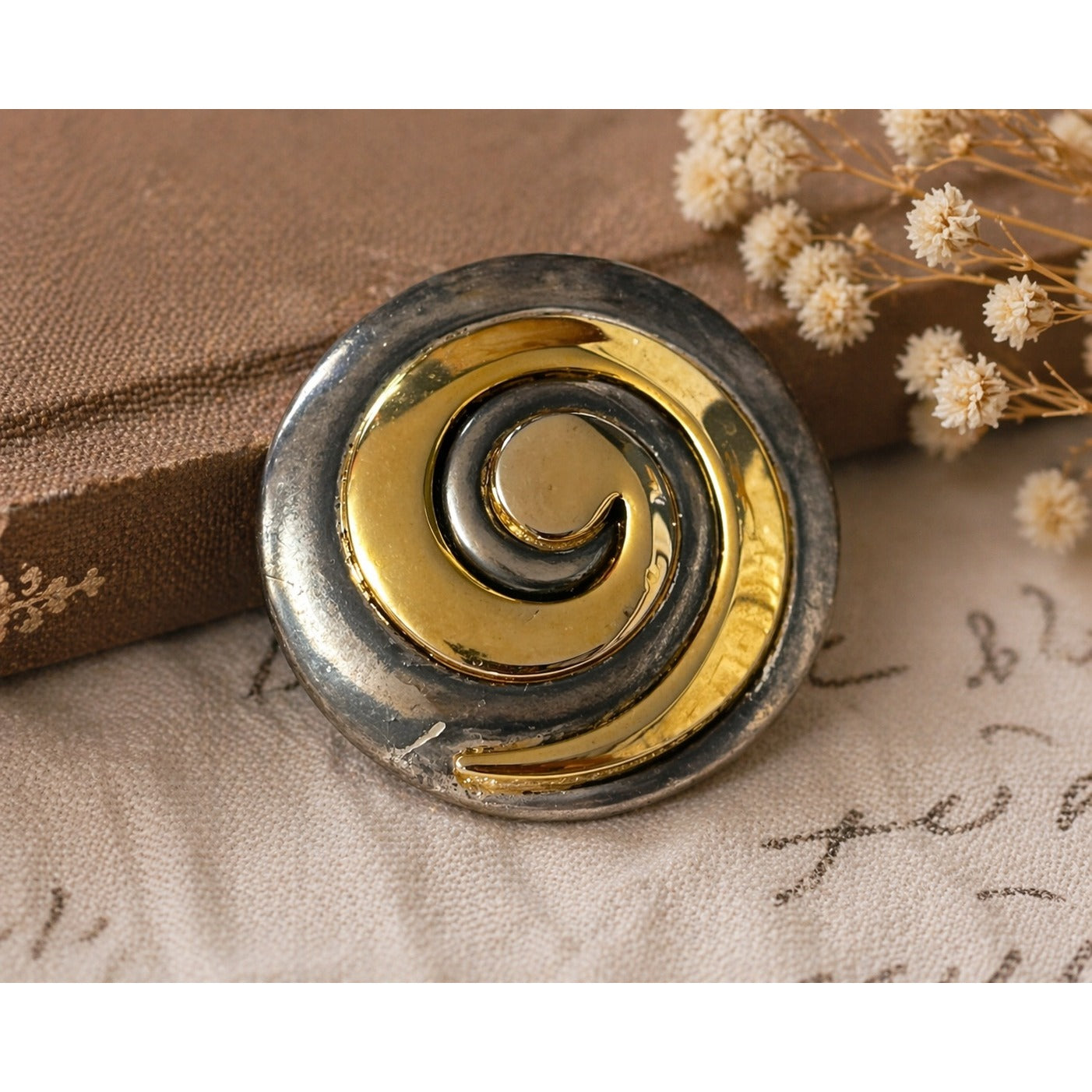 Vintage Two Tone Swirl Brooch Gold Silver Tone Abstract Spiral Pin 1.75 Inch
