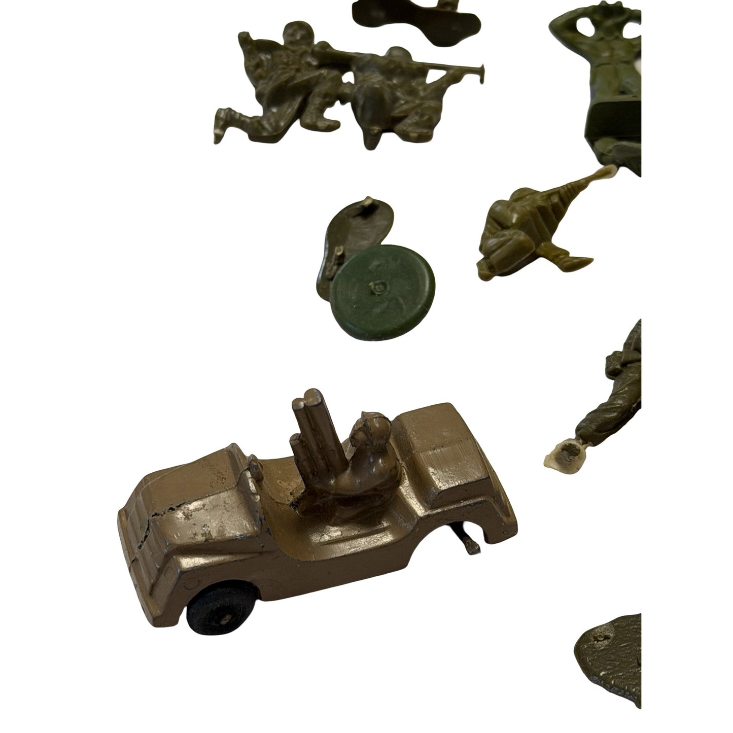 Vintage Army Men Lot Plastic Soldiers Tanks Vehicles Die Cast Metal Truck Military Toys