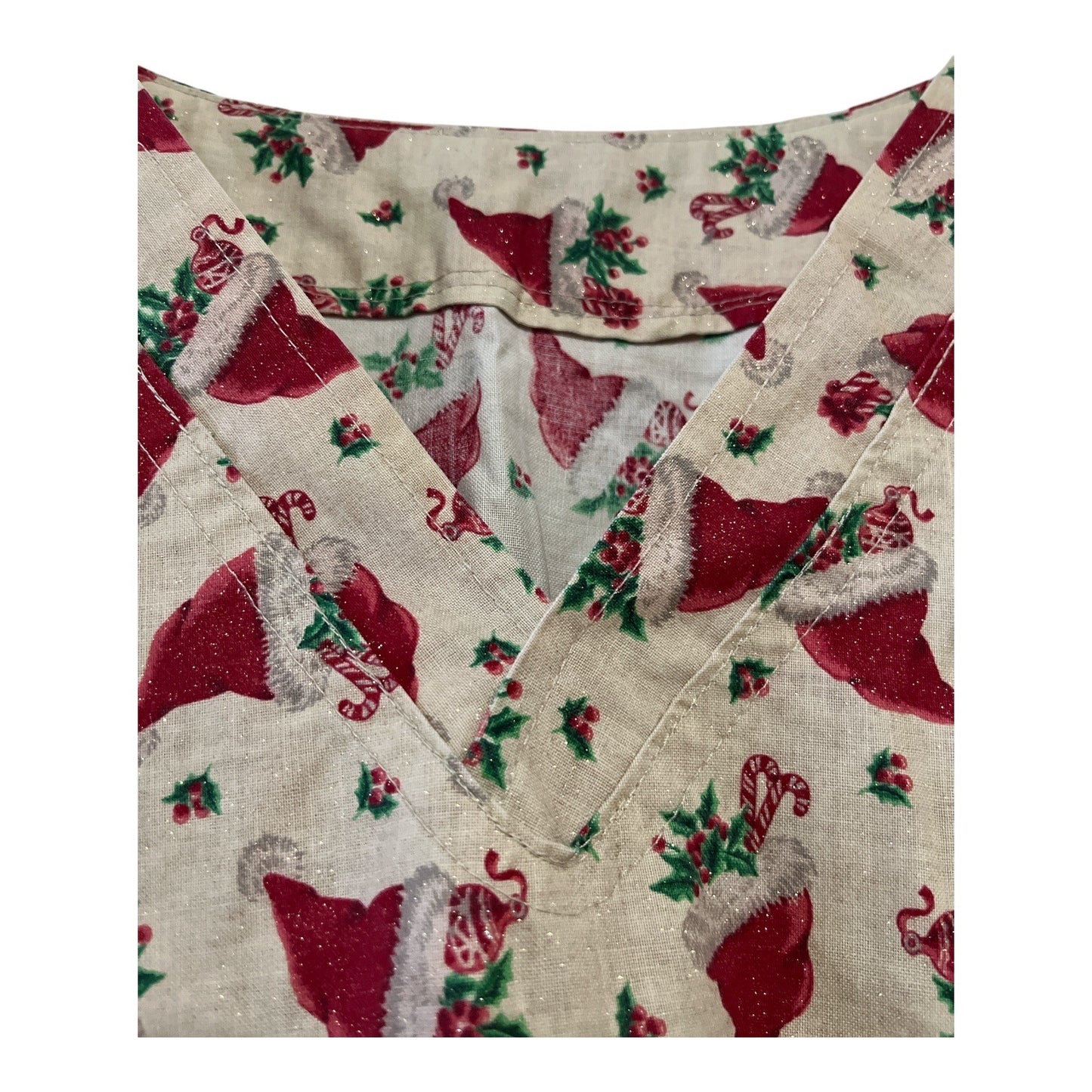 Vintage Handmade Christmas Scrub Top 2X – Santa Hat Holly Print Gold Sparkle – Flaw