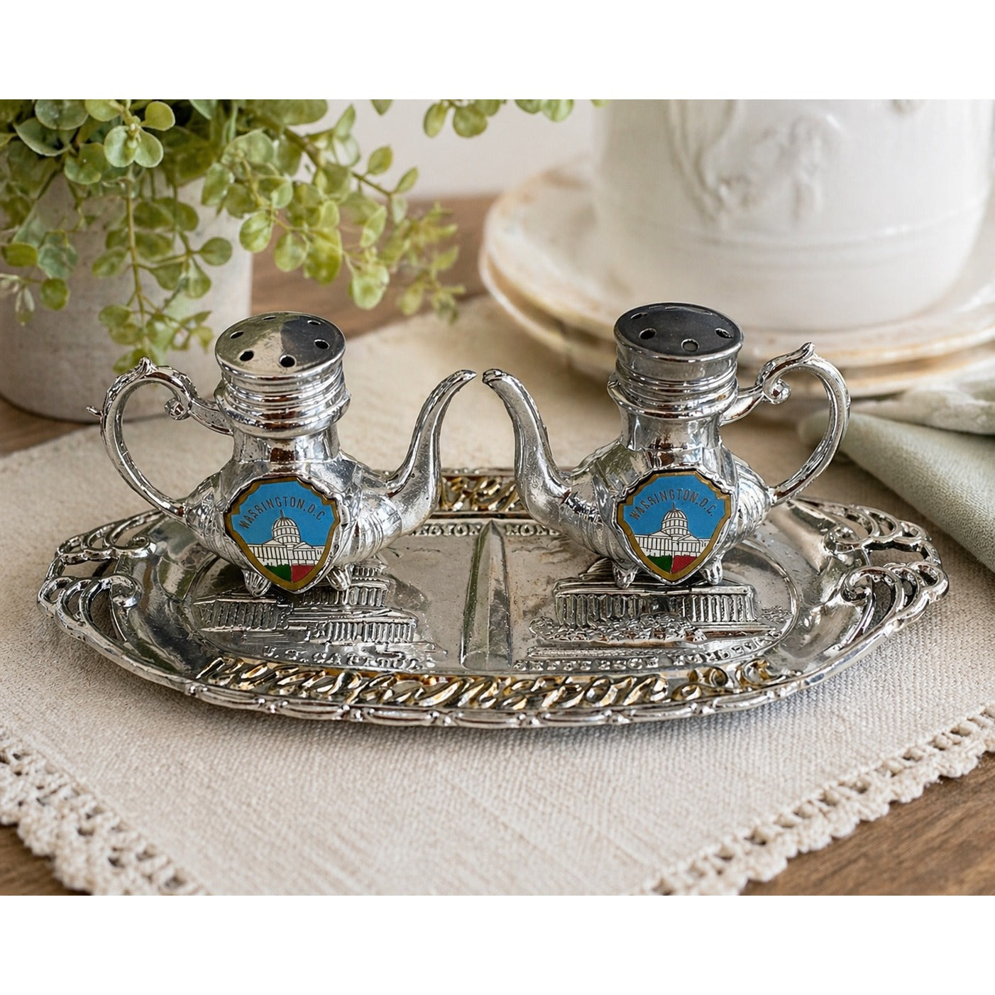 Vintage Washington DC Souvenir Salt Pepper Set Tray Monument Names Japan Teapot Shakers