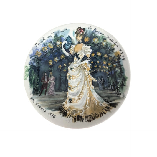 D'Arceau Limoges Les Femmes du Siècle 1875 Sarah en Tournure Collector Plate France