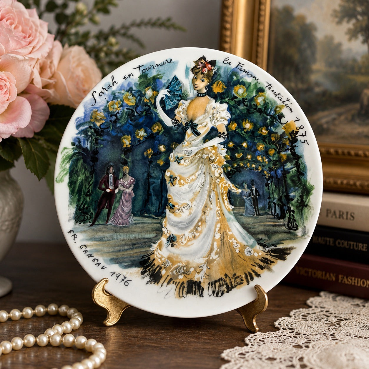 D'Arceau Limoges Les Femmes du Siècle 1875 Sarah en Tournure Collector Plate France