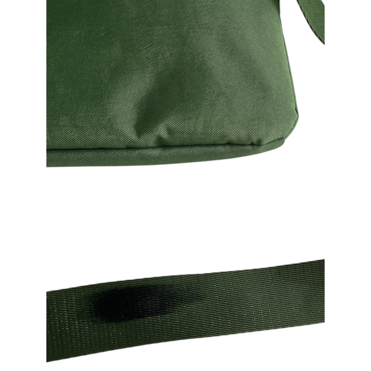 Baggallini Green Nylon Crossbody Bag – Appears Unused, Flaw on Strap
