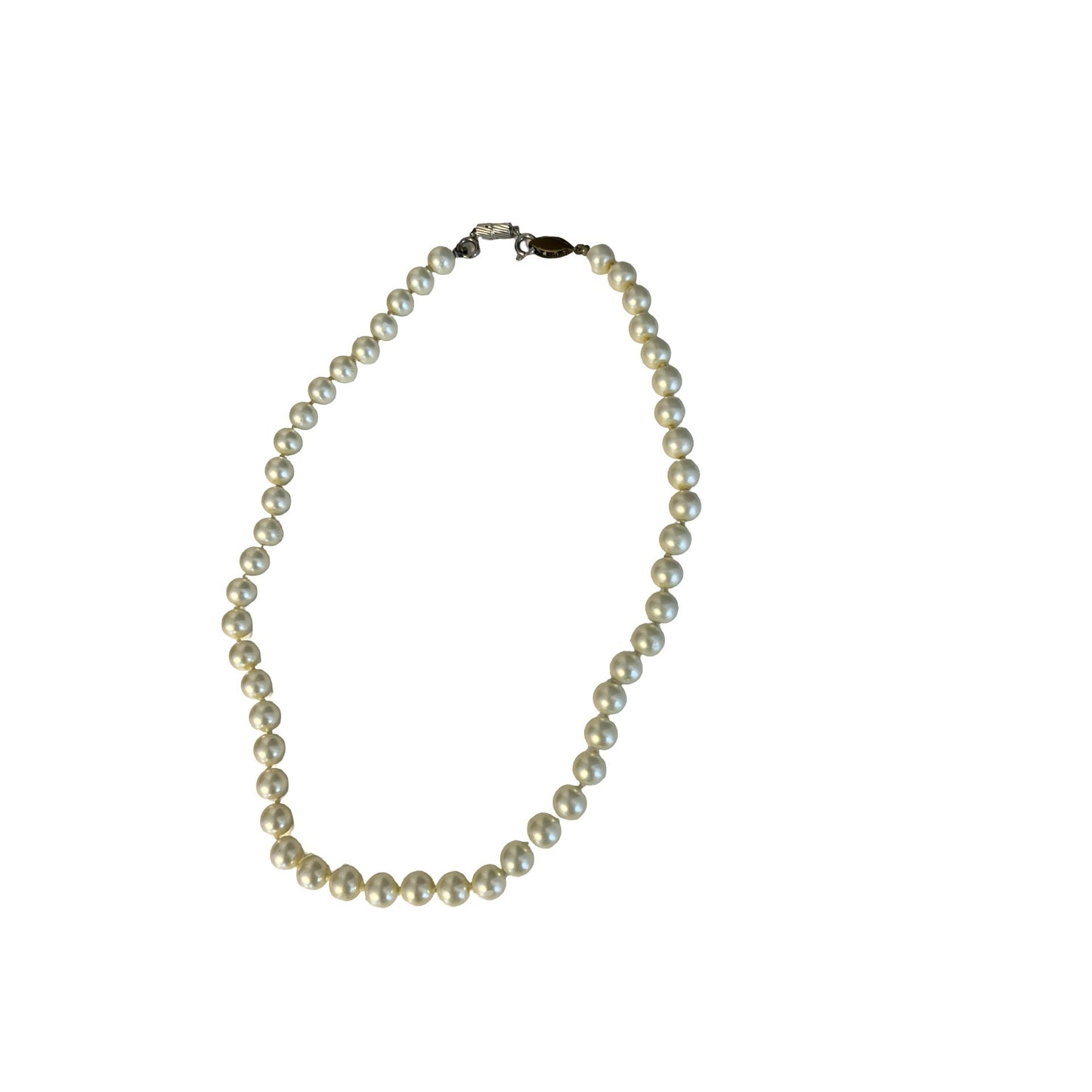 Vintage Freshwater Pearl Necklace 18 Inch Hand Knotted Silk Strand Cream Pearls Classic Jewelry