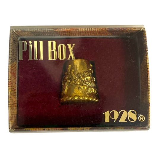 Vintage 1928 Gold-Tone Decorative Thimble – Floral Design – Original Box