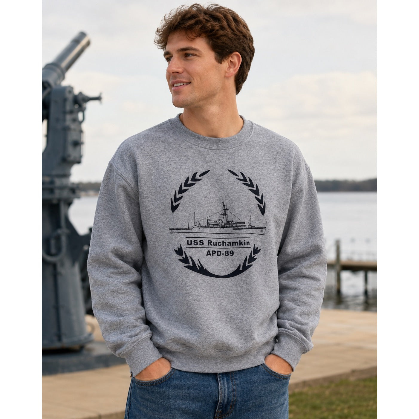 Vintage USS Ruchamkin APD-89 Crewneck Sweatshirt Gray Gildan Heavy Blend Size M Navy