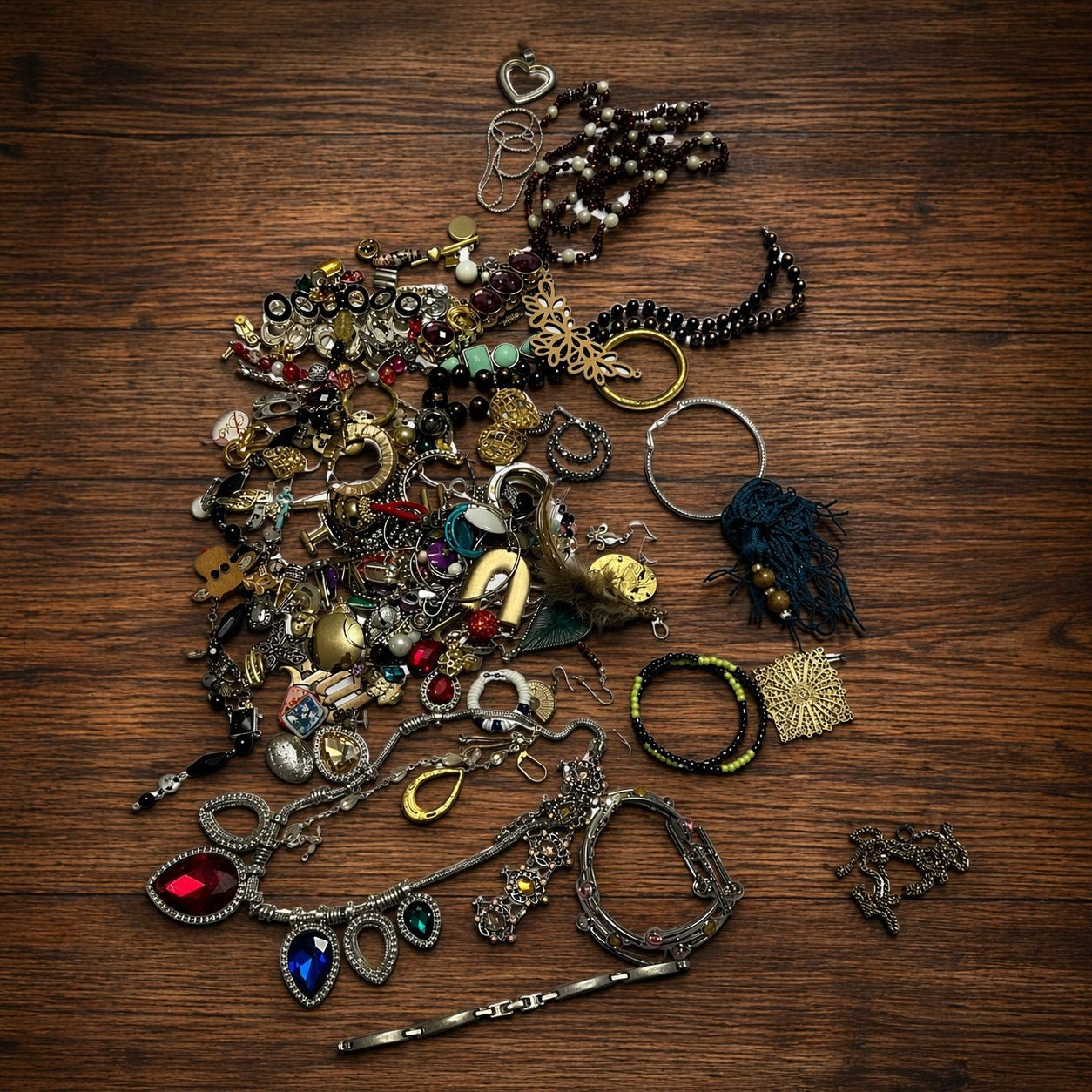 Vintage Jewelry Lot Craft Junk Wearable Rhinestone Beaded Mixed Single Earrings