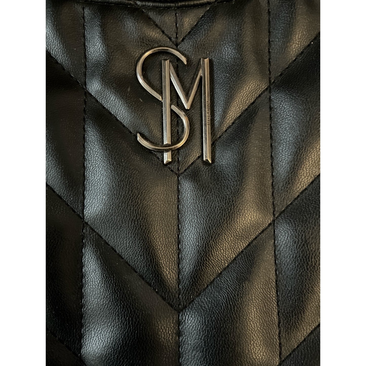 Steve Madden Quilted Black Shoulder Bag – Gunmetal Chain Strap